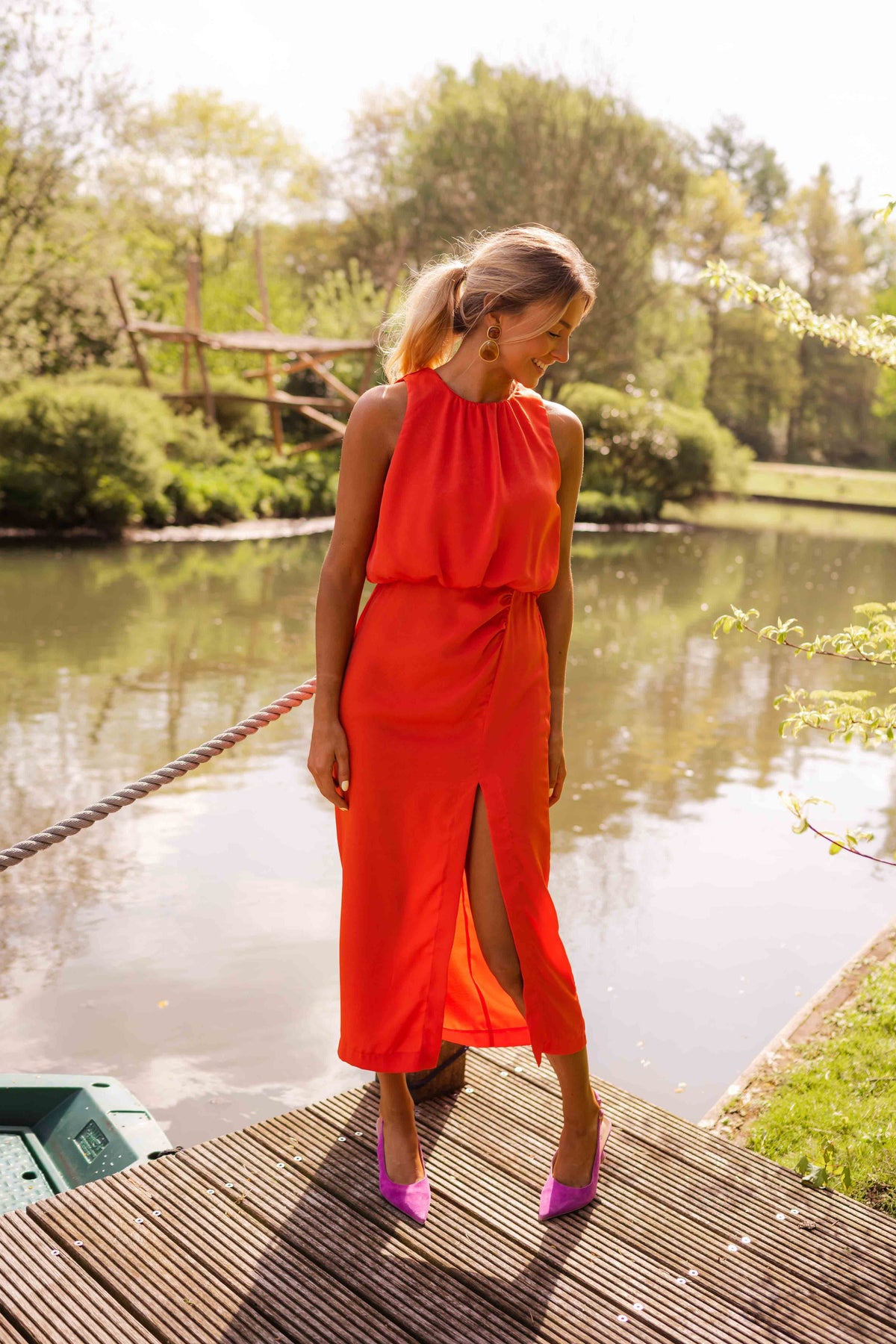 Anna - Sleeveless Midi Dress